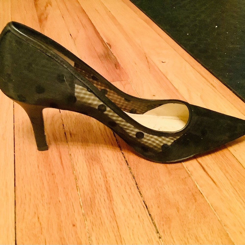 Neiman Marcus black polka dot pumps size 10 with 3.5” heels